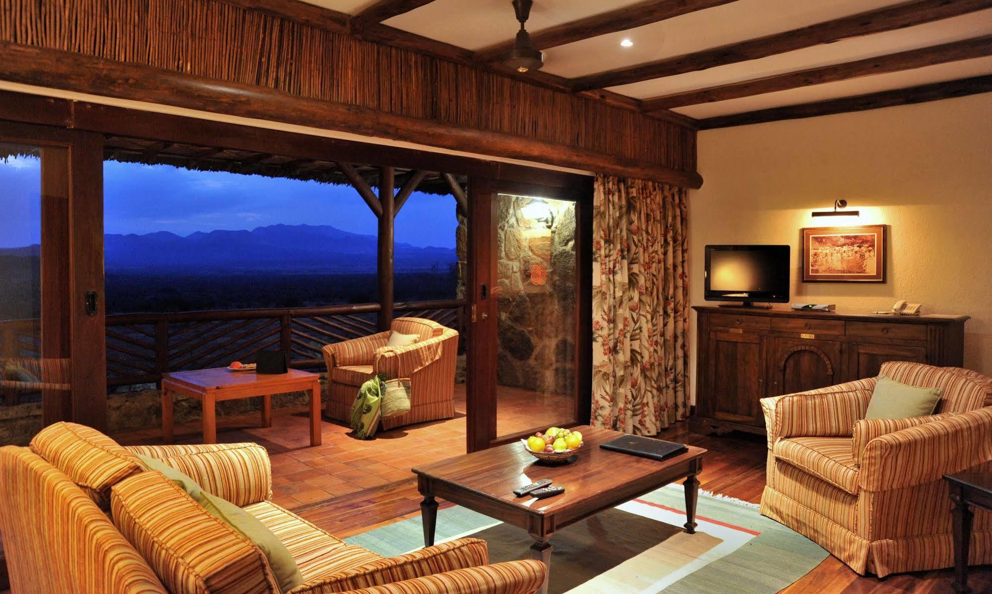 Kilaguni Serena Safari Lodge Tsavo Bagian luar foto